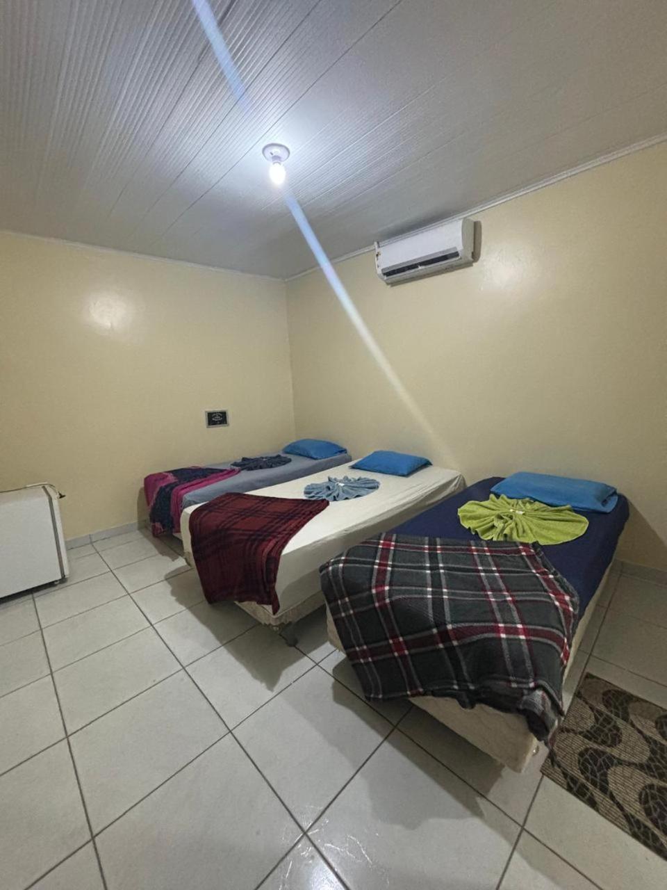 Hotel Viena ماناوس المظهر الخارجي الصورة